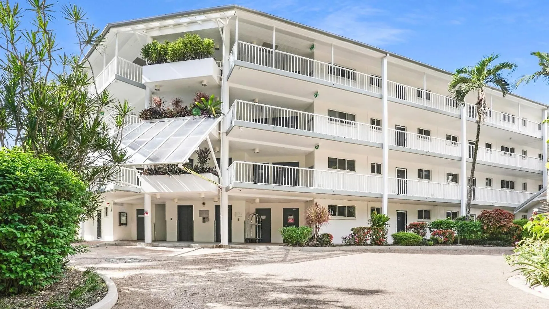 Under The Palms - Resort Style Living Palm Cove