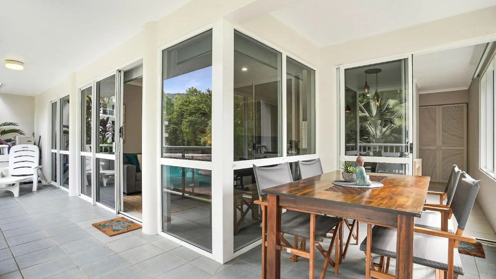 Apartment Under The Palms - Resort Style Living Palm Cove